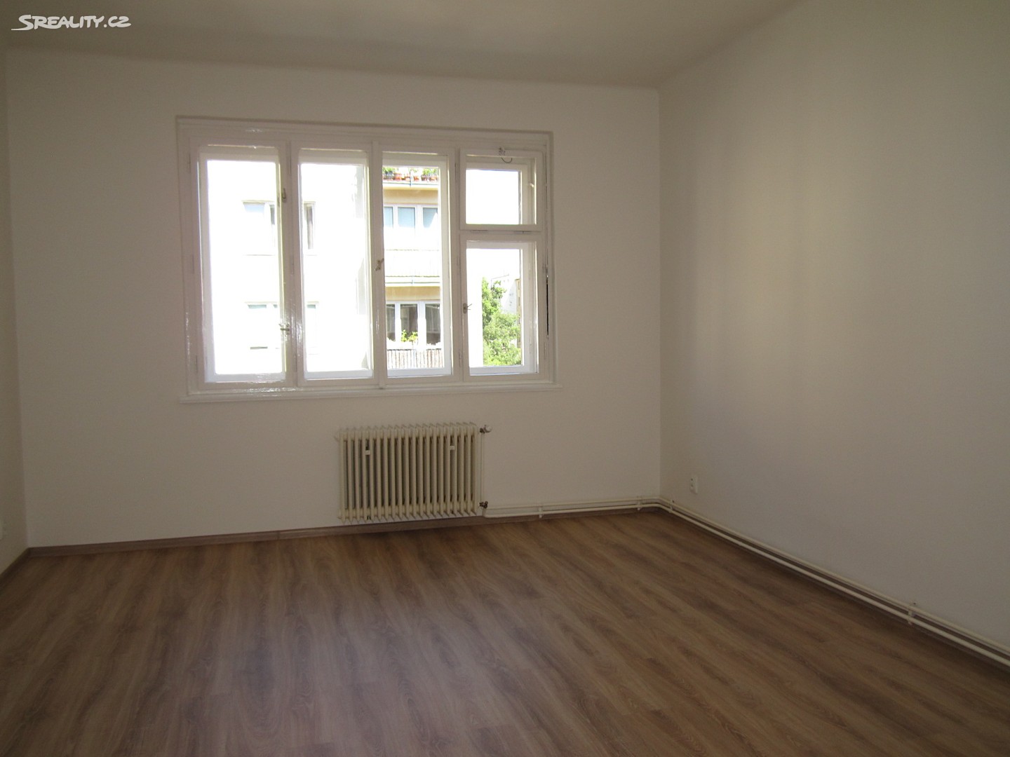 Pronájem bytu 2+1 75 m², V předpolí, Praha 10 - Strašnice