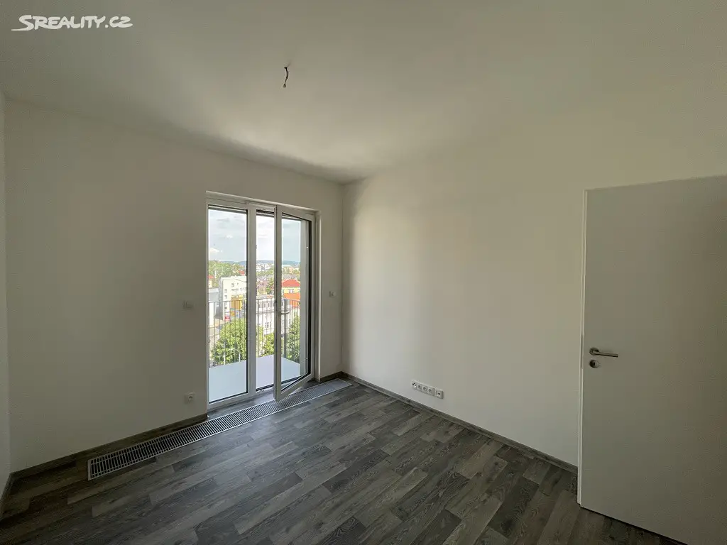 Pronájem bytu 3+kk 73 m² (Podkrovní), U Nisy, Liberec - Liberec III-Jeřáb