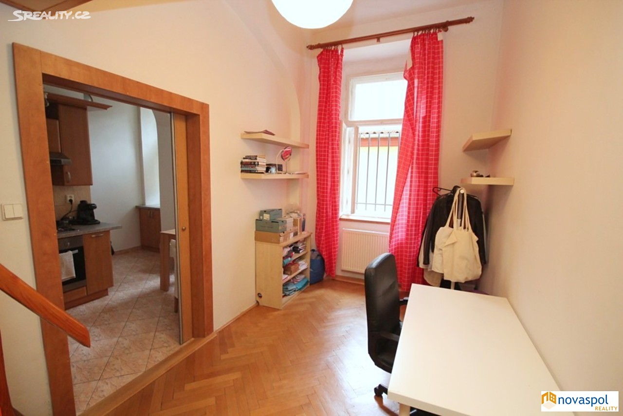 Pronájem bytu 2+1 60 m², Korunní, Praha 2 - Vinohrady