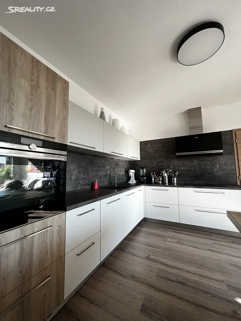 Pronájem bytu 2+kk 63 m², Laurinova, Mladá Boleslav - Mladá Boleslav IV