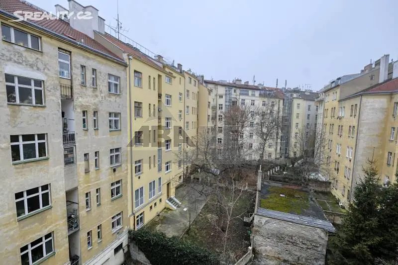 Pronájem bytu 3+kk 100 m², náměstí Generála Kutlvašra, Praha 4 - Nusle