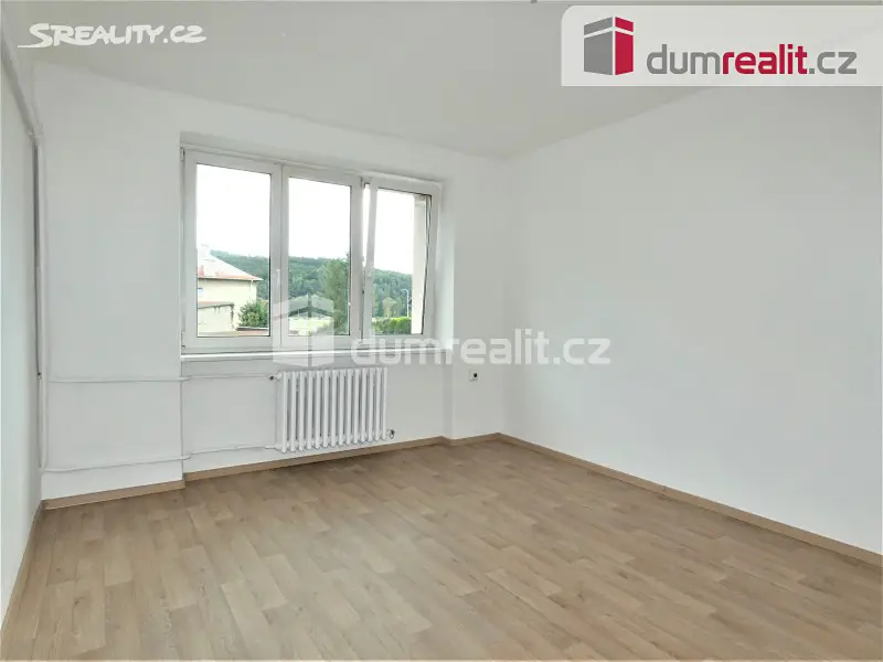 Prodej bytu 2+1 65 m², Lipová, Karlovy Vary - Dvory