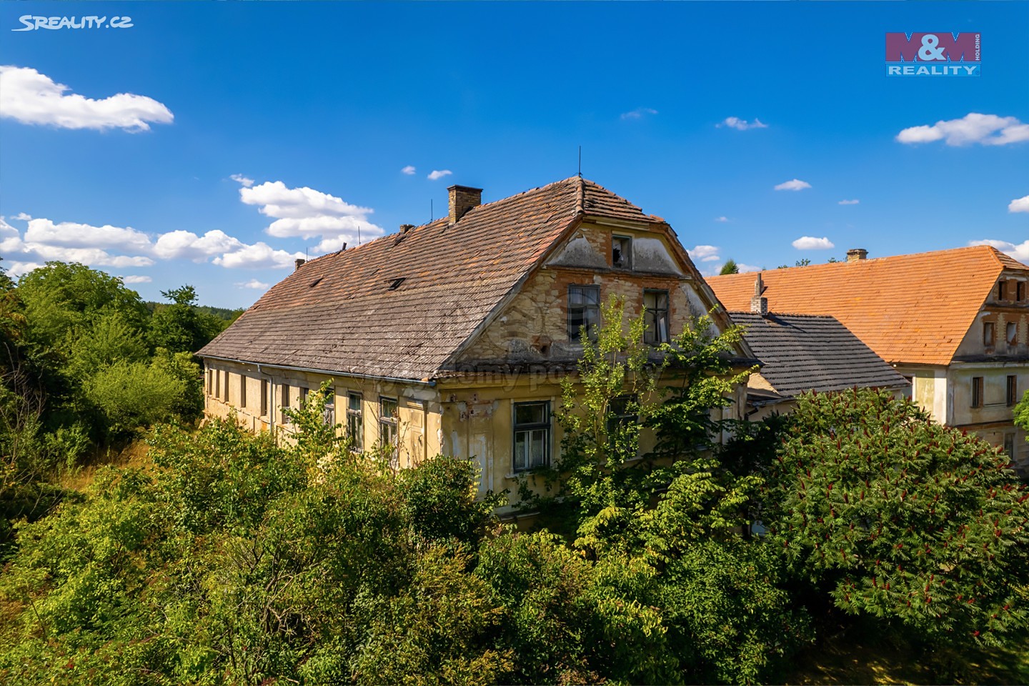 Prodej  rodinného domu 450 m², pozemek 2 176 m², Dubá - Dřevčice, okres Česká Lípa