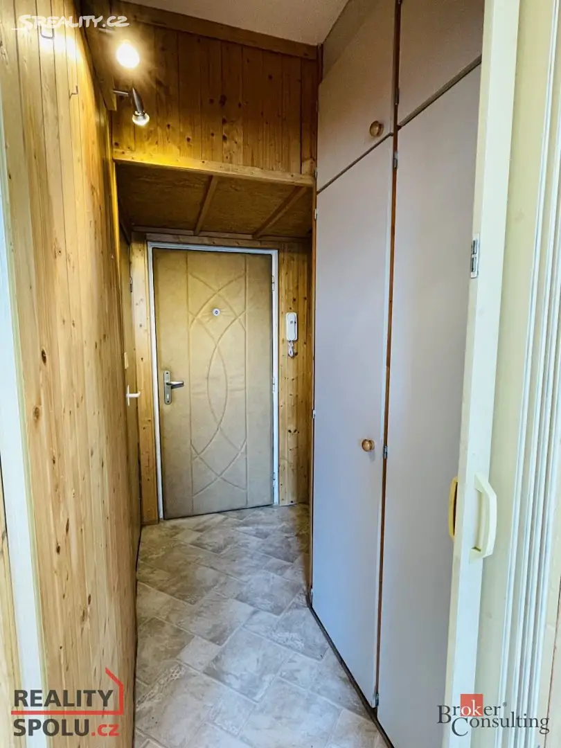 Prodej bytu 1+1 35 m², Gagarinova, Liberec - Liberec VI-Rochlice