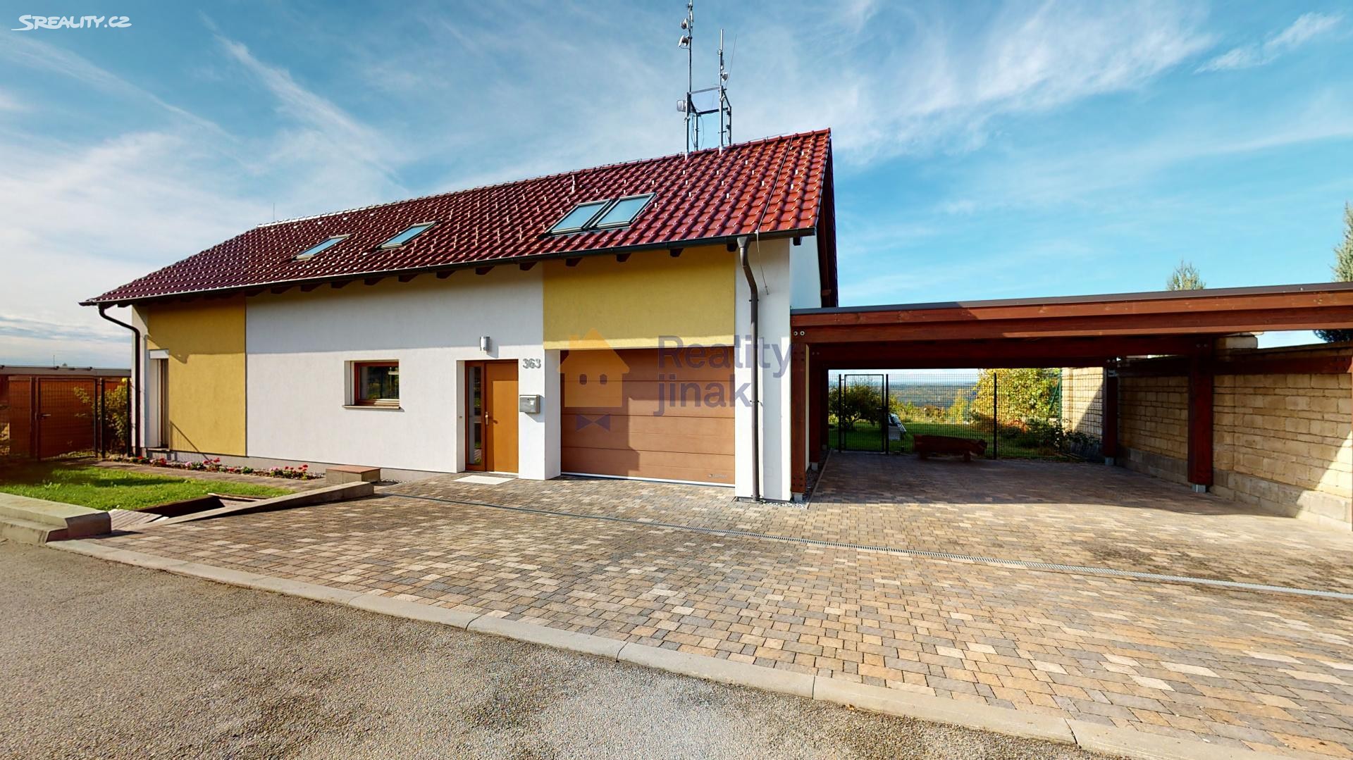 Prodej  rodinného domu 223 m², pozemek 1 469 m², Babice nad Svitavou, okres Brno-venkov