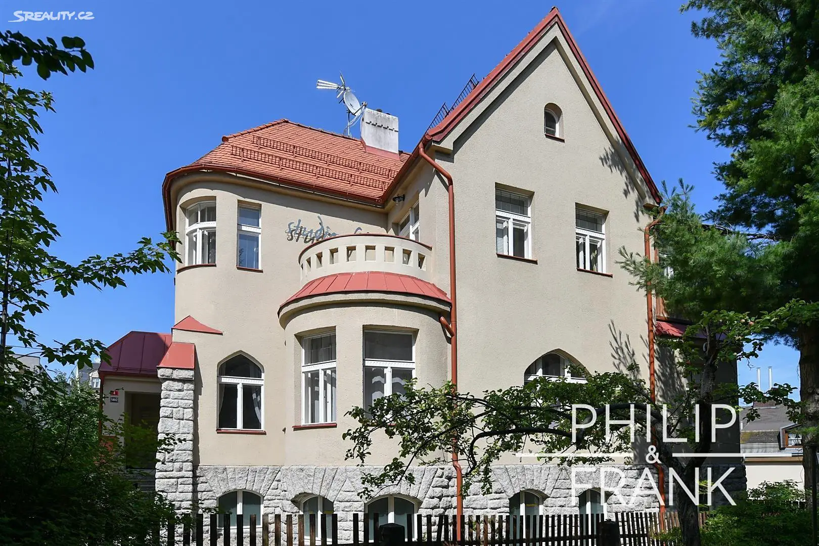 Prodej  vícegeneračního domu 385 m², pozemek 492 m², náměstí Dr. Farského, Jablonec nad Nisou