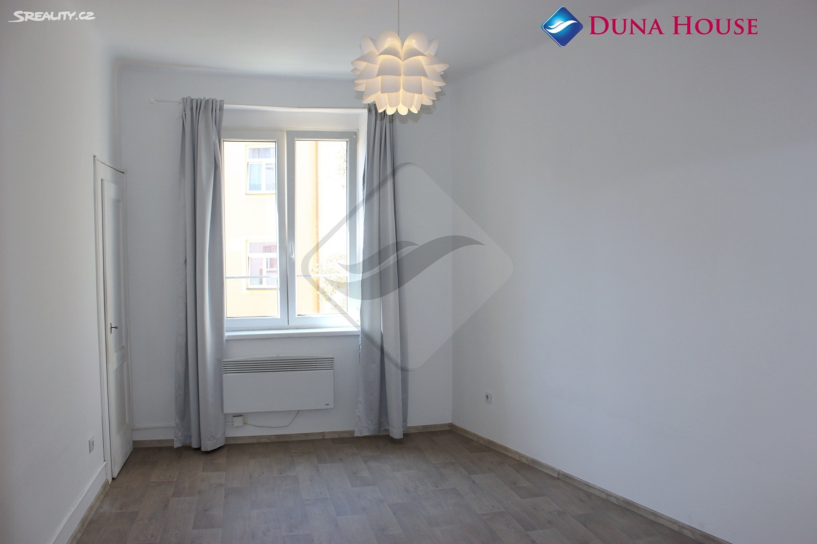 Pronájem bytu 1+1 27 m², Dolní, Praha 4 - Nusle