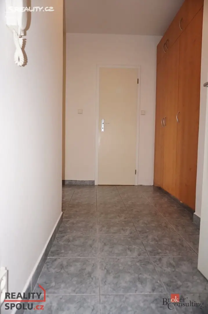Pronájem bytu 1+kk 32 m², Plzeň - Jižní Předměstí, okres Plzeň-město