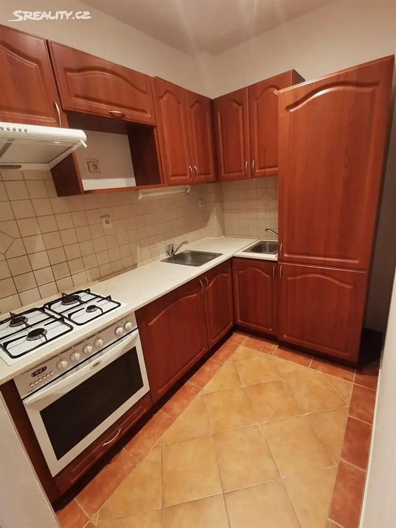 Pronájem bytu 2+kk 42 m², V olšinách, Praha 10 - Strašnice