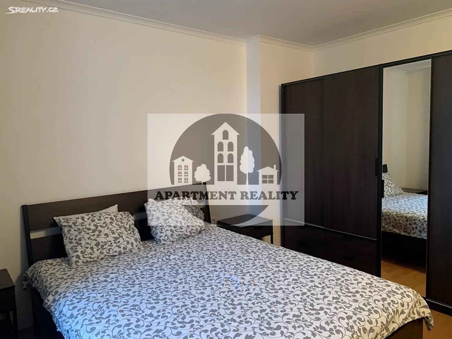 Pronájem bytu 3+kk 85 m² (Podkrovní), Rumunská, Praha 2 - Vinohrady