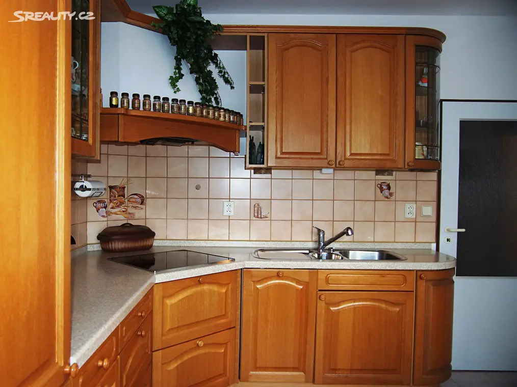 Prodej bytu 2+1 83 m², Seniorů, Liberec - Liberec XXX-Vratislavice nad Nisou