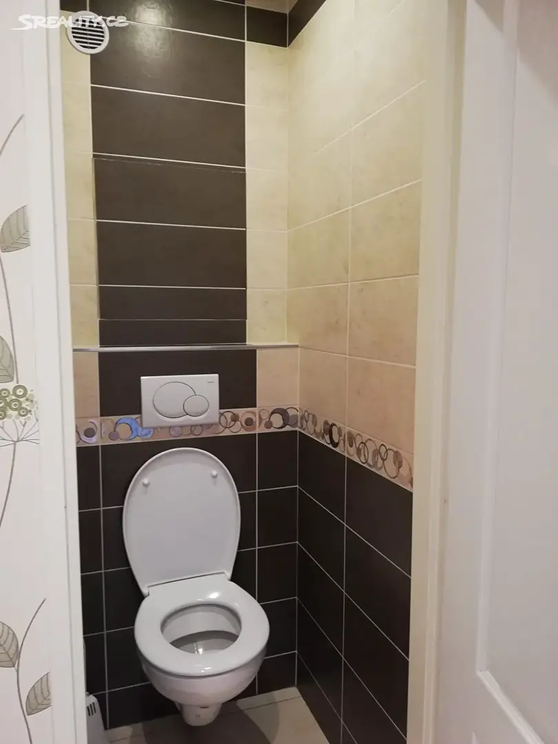 Prodej bytu 2+1 50 m², Kurandové, Praha 5 - Hlubočepy