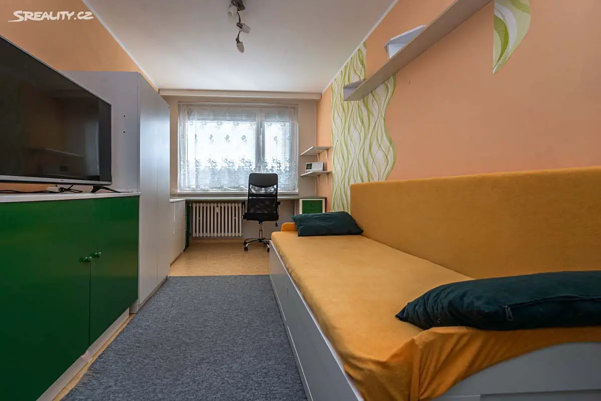 Prodej bytu 3+1 73 m², Zázvorkova, Praha 5 - Stodůlky