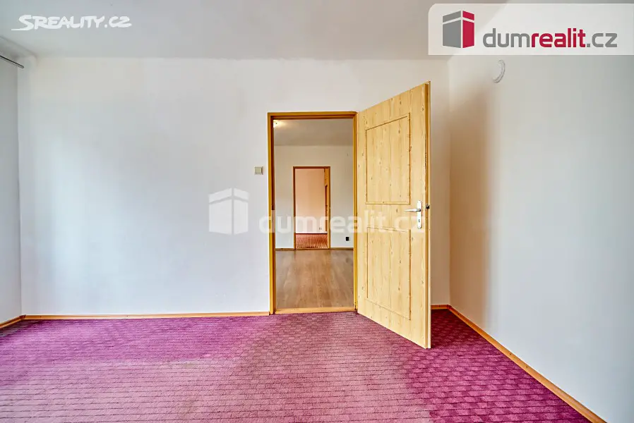 Prodej bytu 3+1 77 m², Pionýrů, Sokolov