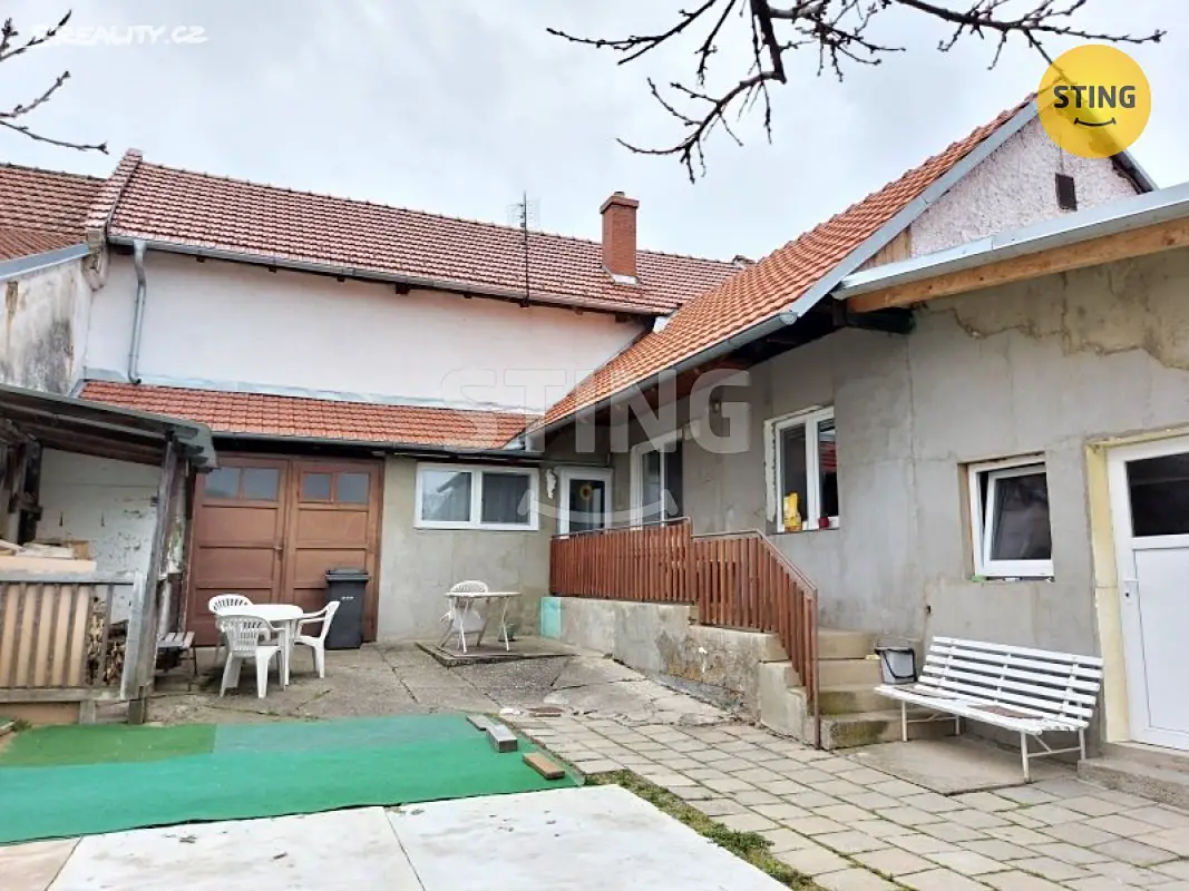 Prodej  rodinného domu 220 m², pozemek 420 m², Alojzov, okres Prostějov