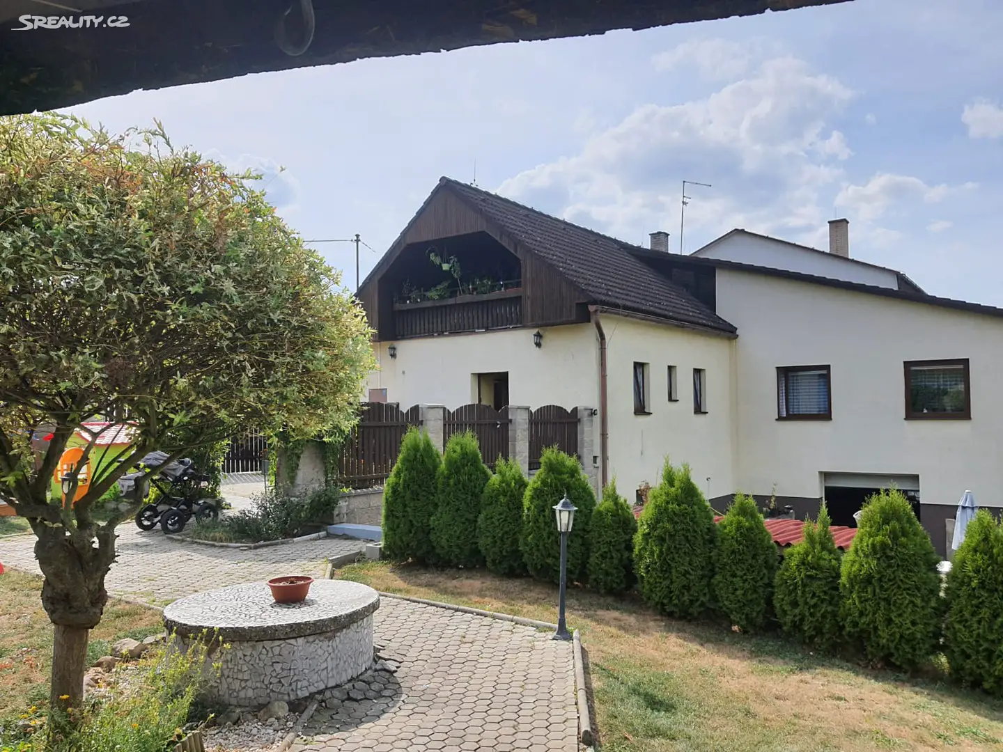 Prodej  rodinného domu 319 m², pozemek 1 379 m², Letkov, okres Plzeň-město