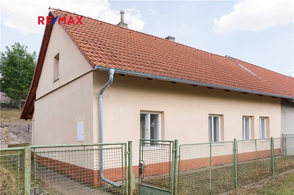Prodej  rodinného domu 86 m², pozemek 463 m², Nemyšl - Hoštice, okres Tábor