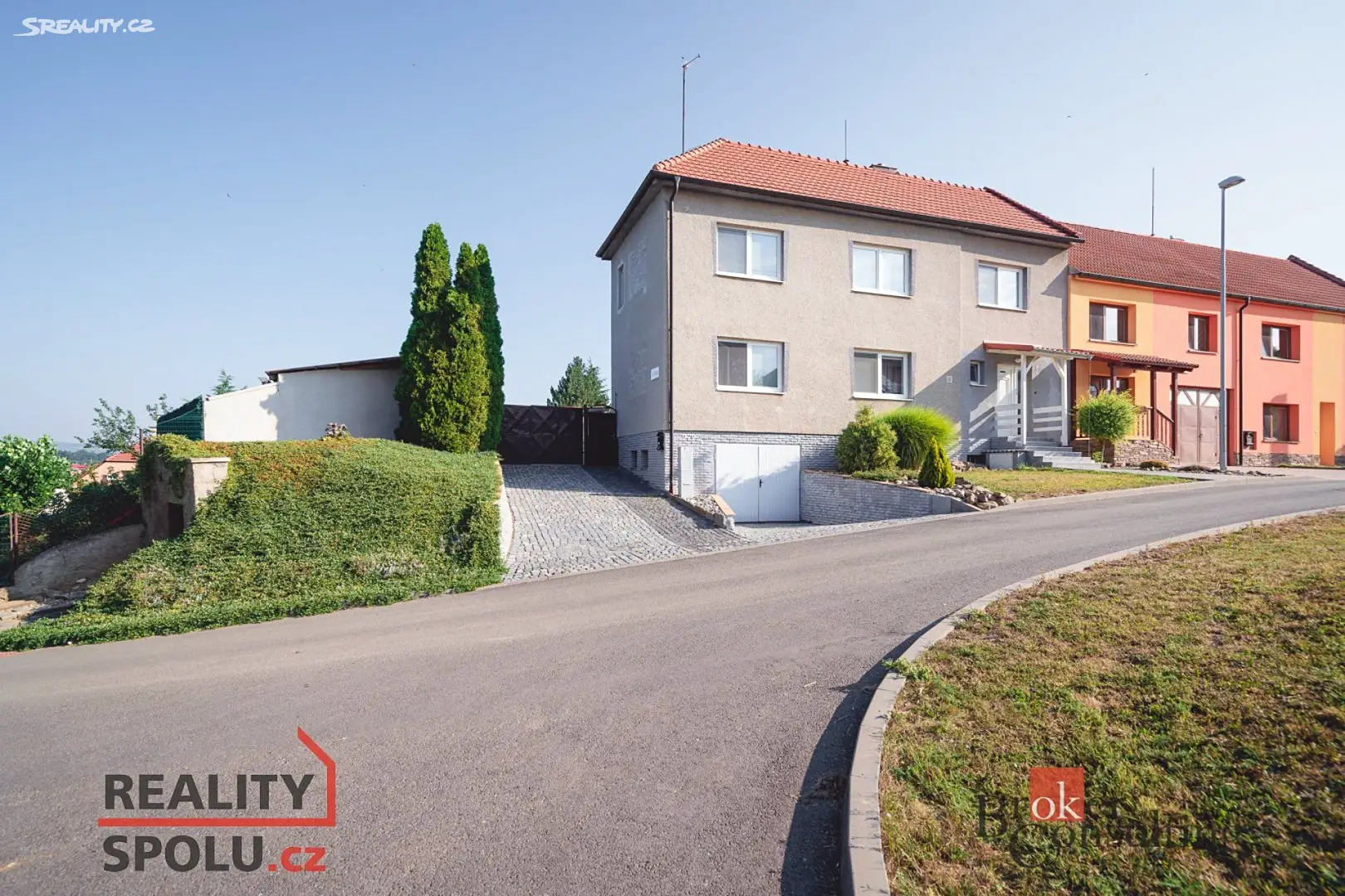 Prodej  rodinného domu 320 m², pozemek 656 m², Před Branou, Uherské Hradiště - Jarošov