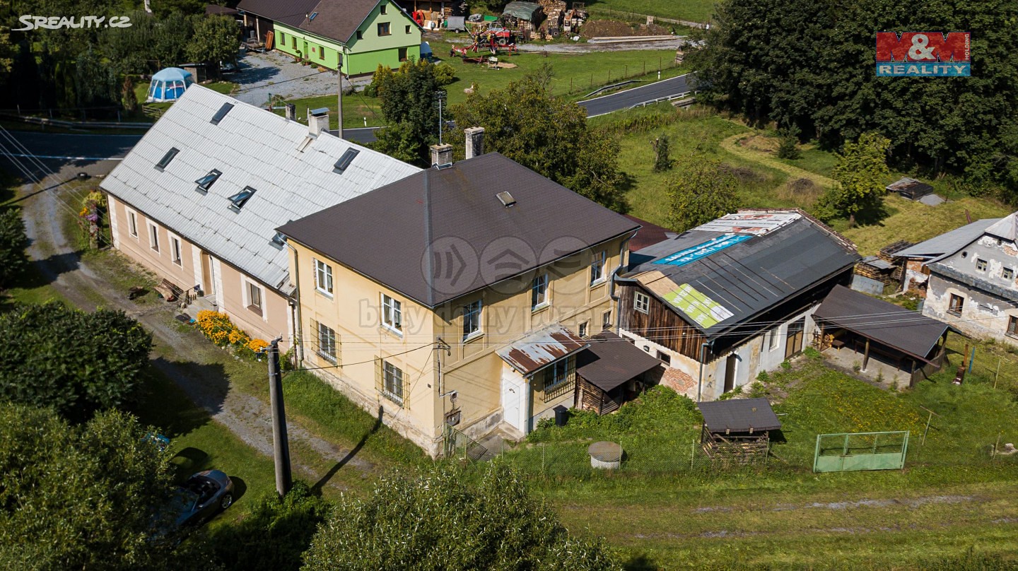 Prodej  rodinného domu 257 m², pozemek 424 m², Zlaté Hory - Salisov, okres Jeseník