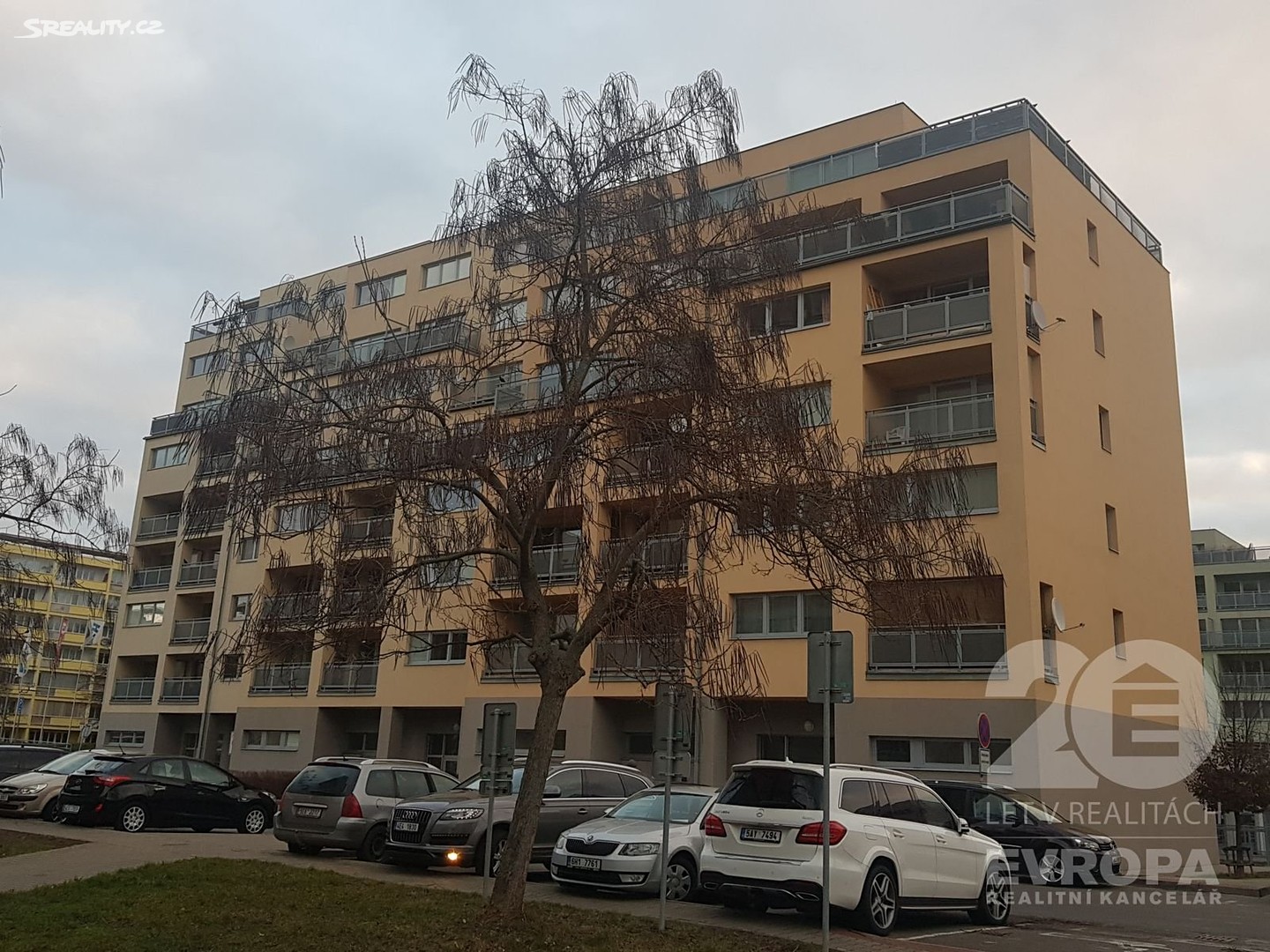 Pronájem bytu 1+kk 41 m², Bělehradská, Pardubice - Polabiny