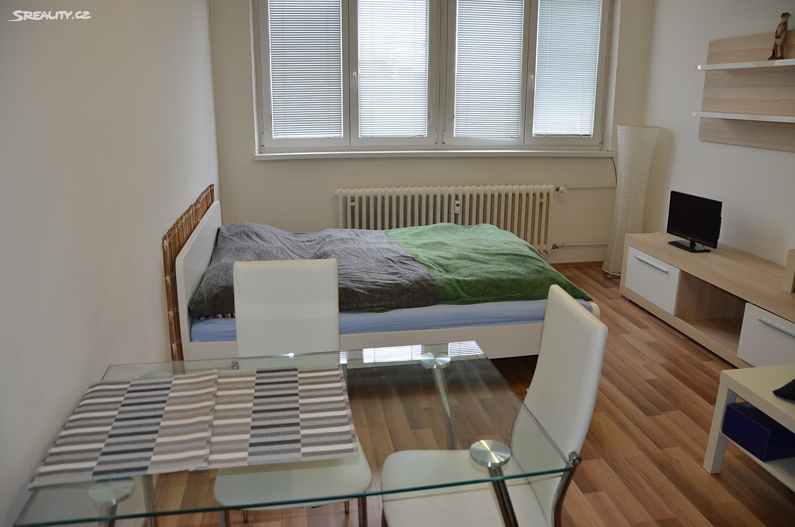 Pronájem bytu 1+kk 30 m², Bulharská, Praha - Vršovice