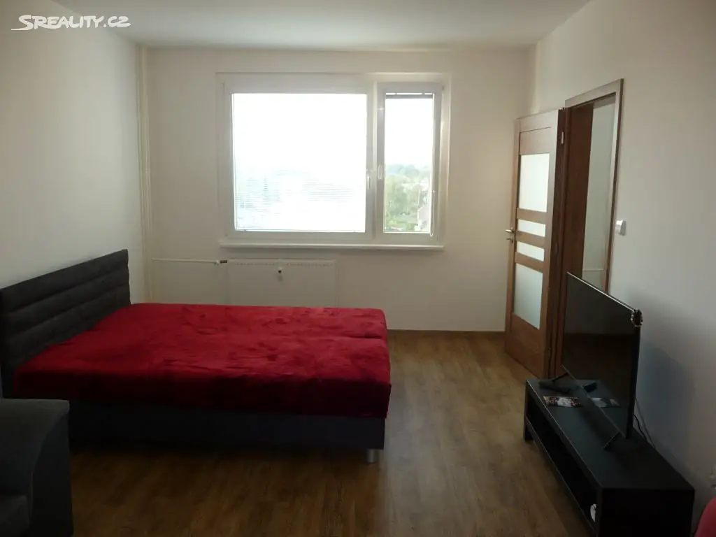 Pronájem bytu 2+1 65 m², Josefa Šímy, Jaroměř - Pražské Předměstí