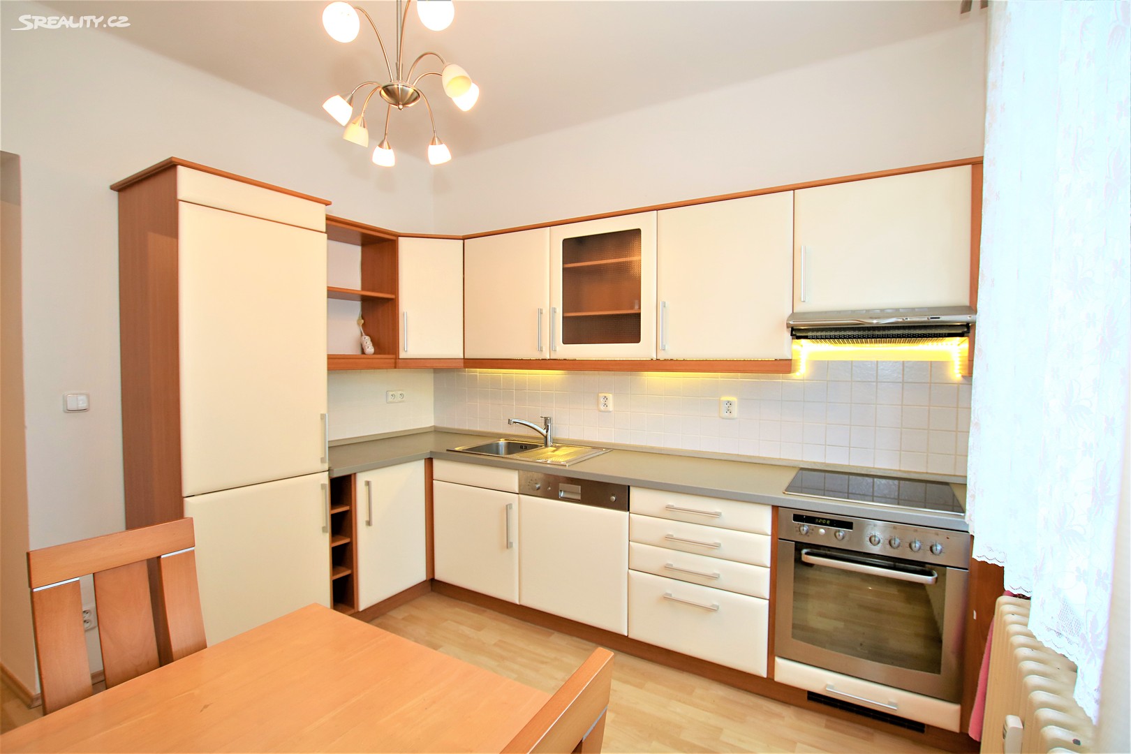 Pronájem bytu 2+1 53 m², Družstevní ochoz, Praha - Praha 4