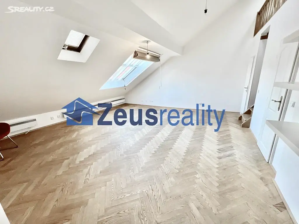 Pronájem bytu 2+kk 72 m², V Kolkovně, Praha 1 - Staré Město