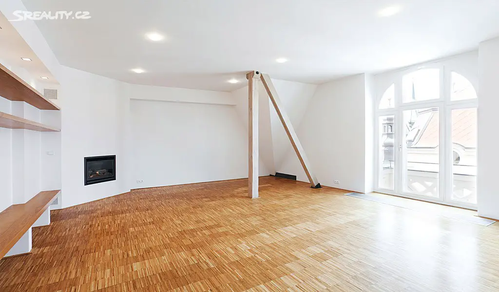 Pronájem bytu atypické 220 m², Pařížská, Praha 1 - Staré Město