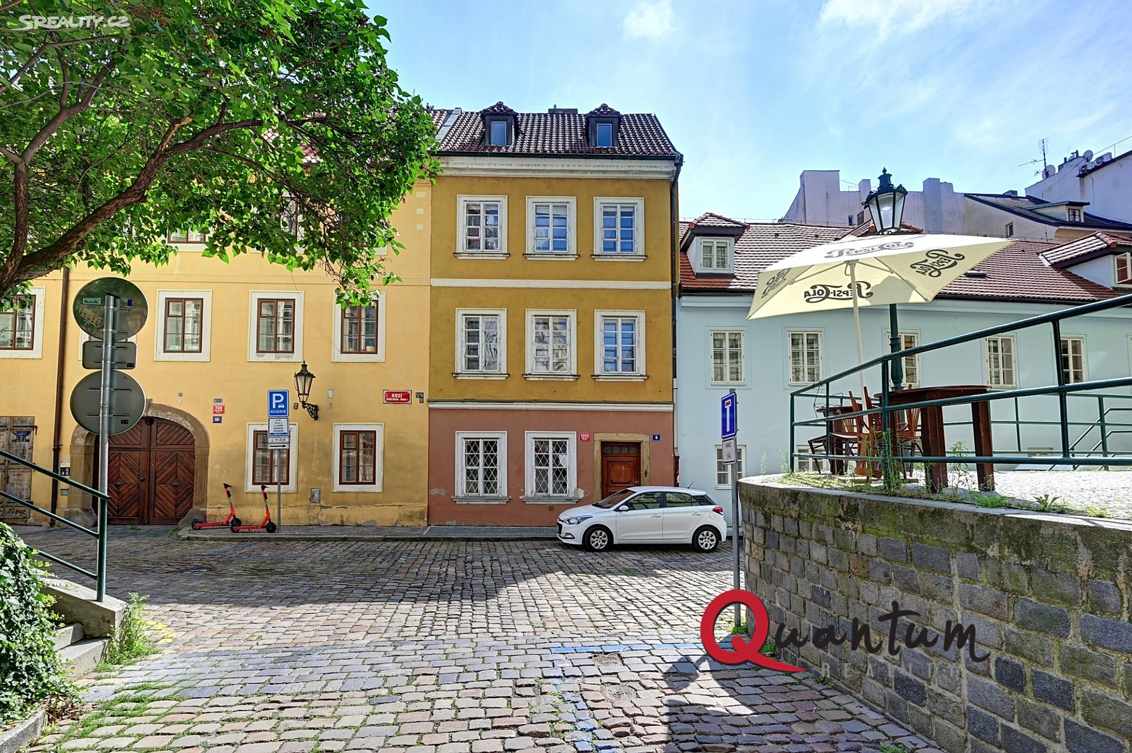 Pronájem  rodinného domu 300 m², pozemek 101 m², Kozí, Praha 1 - Staré Město