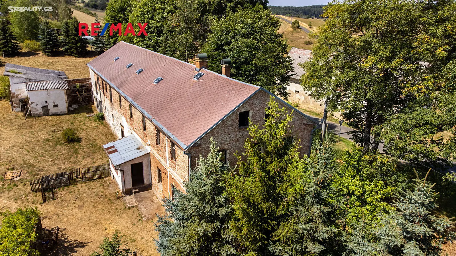 Prodej  rodinného domu 1 586 m², pozemek 1 586 m², Otročín, okres Karlovy Vary