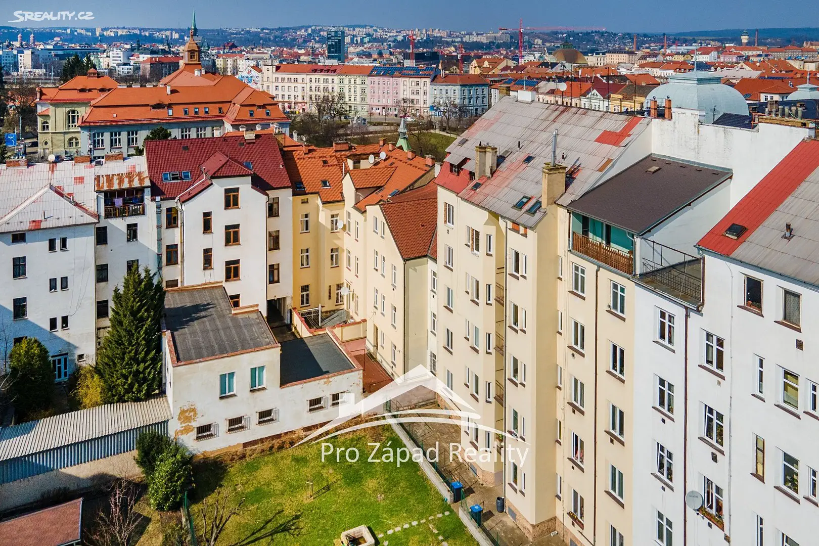 Pronájem bytu 1+kk 20 m², Houškova, Plzeň - Východní Předměstí