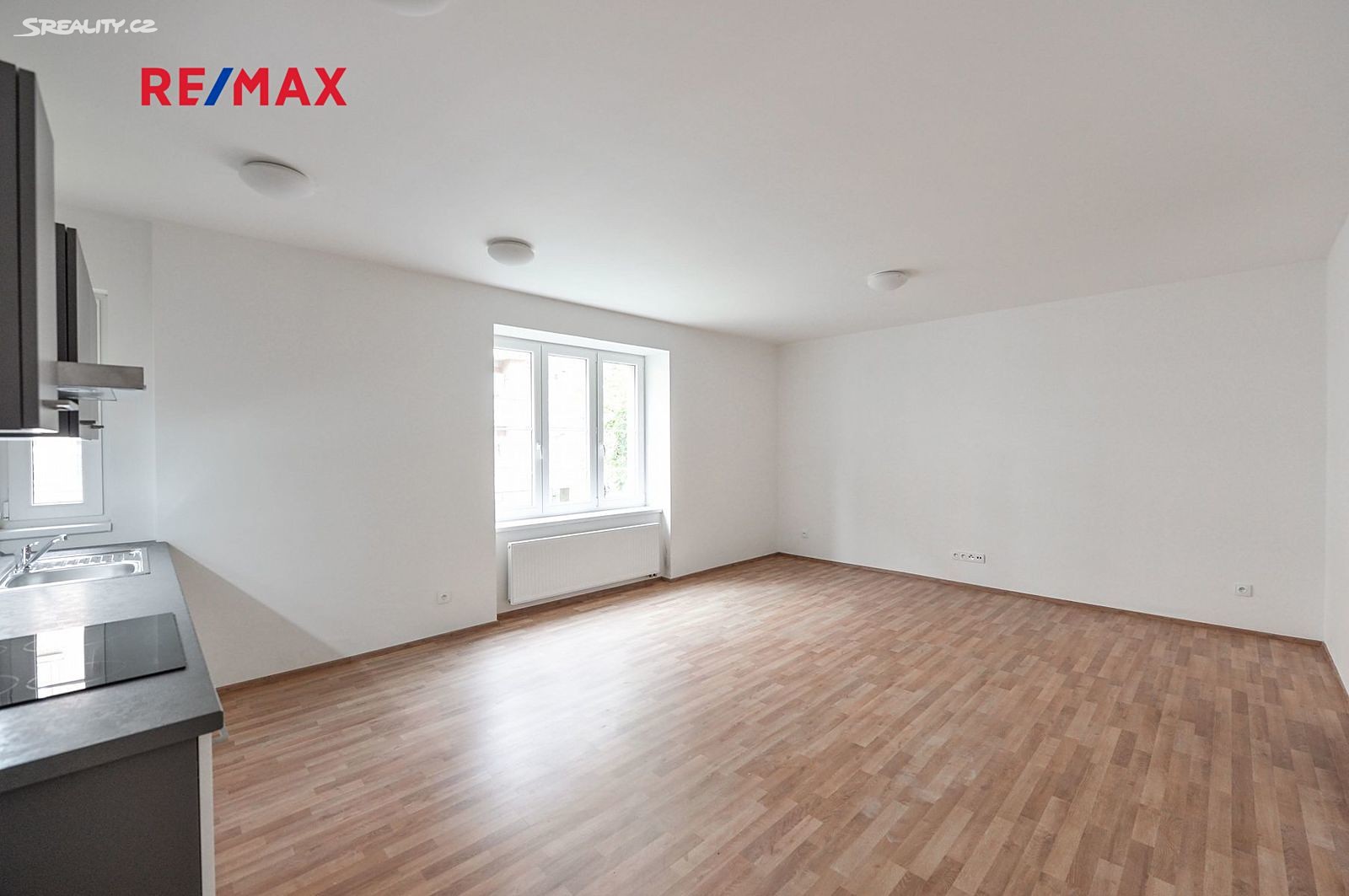 Pronájem bytu 2+kk 60 m², Jeseniova, Praha 3 - Žižkov