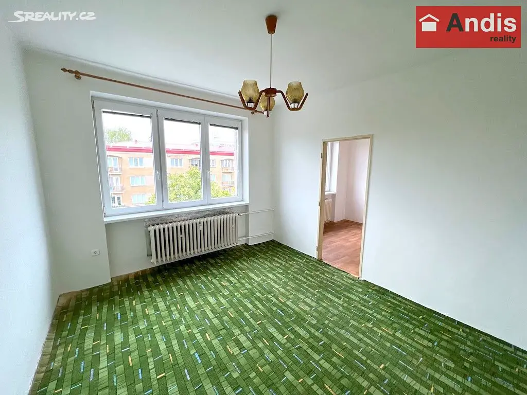 Pronájem bytu 2+1 52 m² (Podkrovní), Dukelských hrdinů, Ústí nad Labem - Bukov