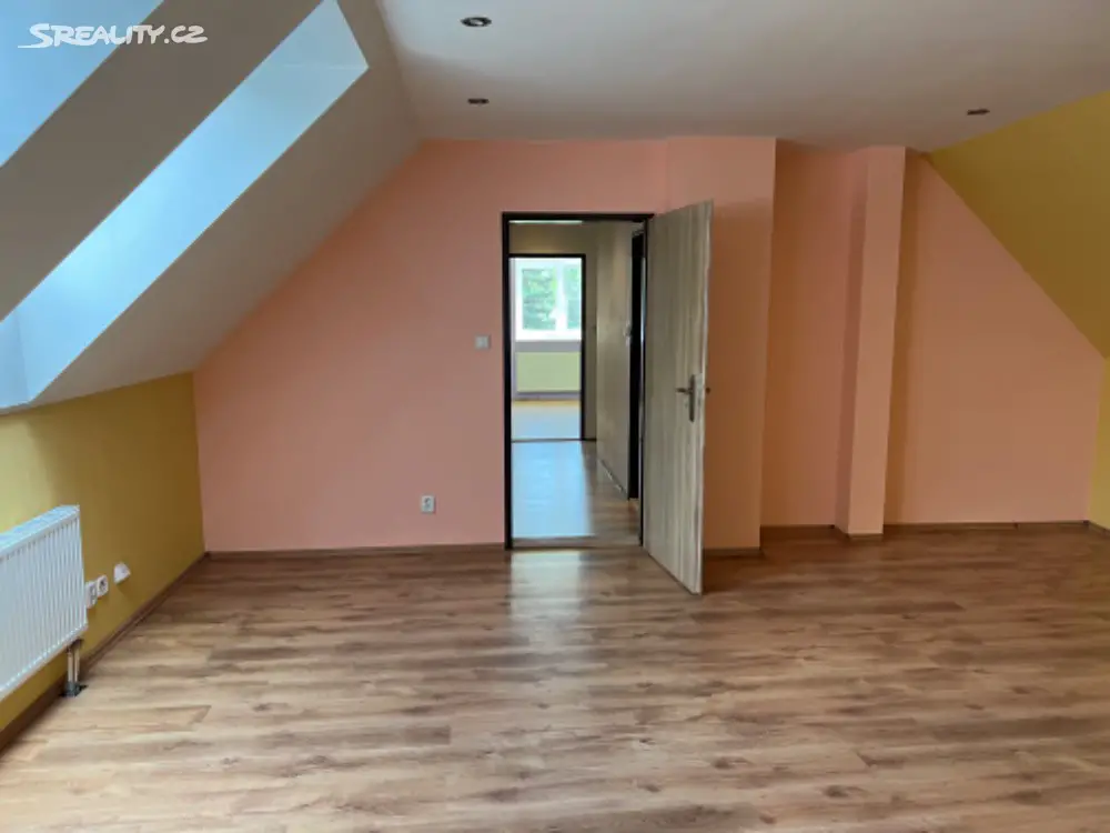 Prodej  rodinného domu 150 m², pozemek 257 m², Buštěhradská, Kladno - Dubí