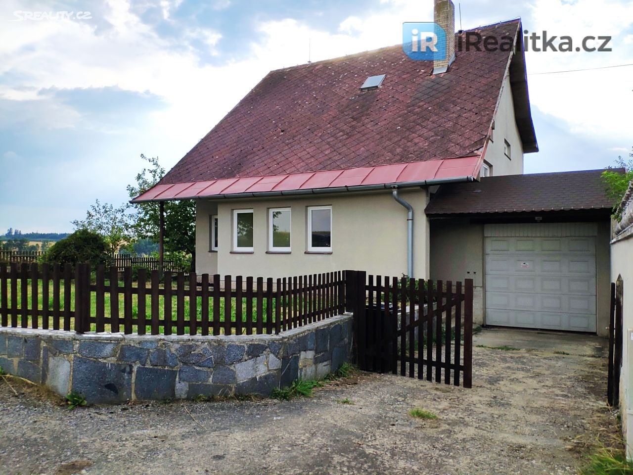 Prodej  rodinného domu 272 m², pozemek 2 099 m², Předín, okres Třebíč