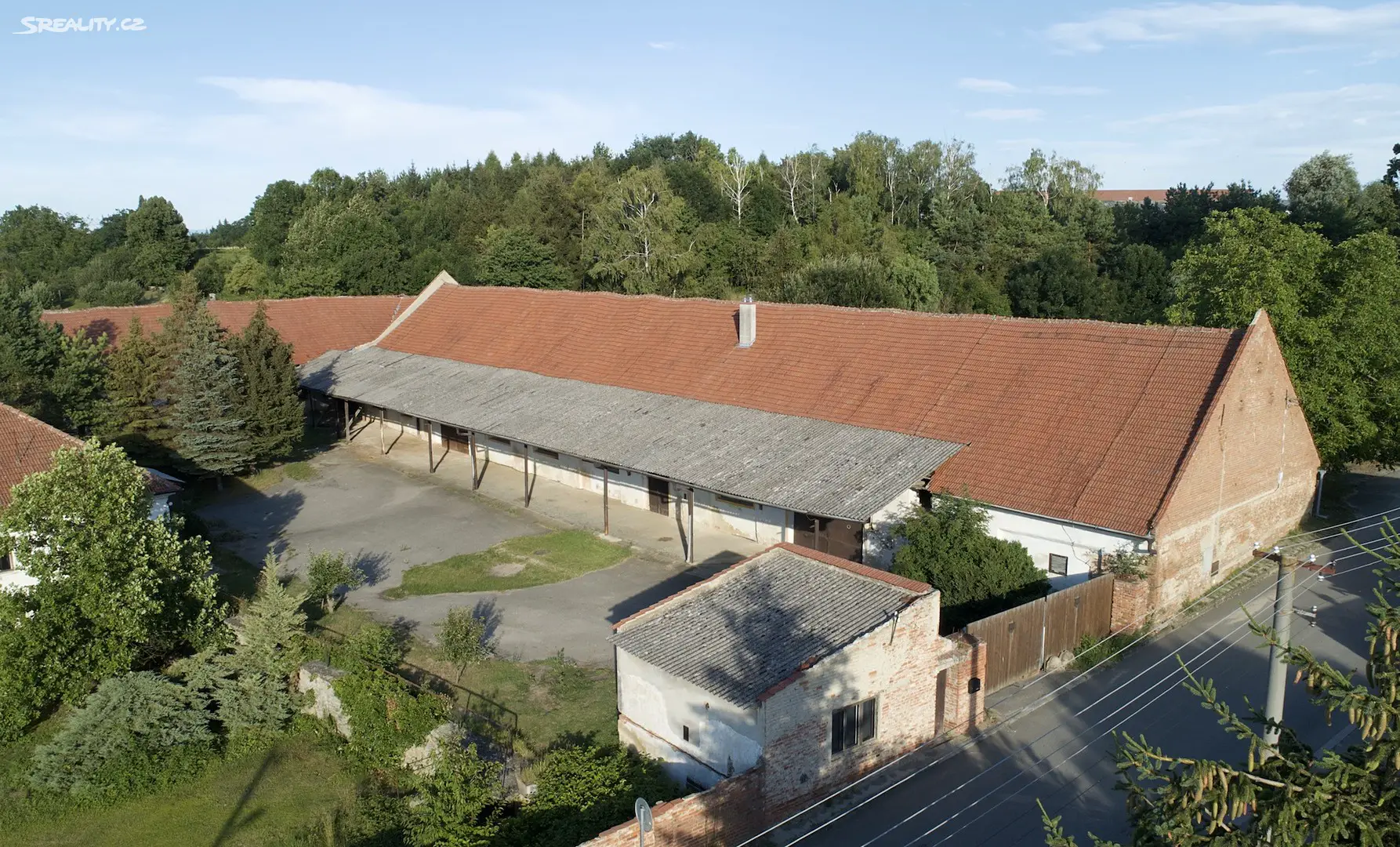 Prodej  zemědělské usedlosti 1 435 m², pozemek 2 658 m², Želeč, okres Prostějov
