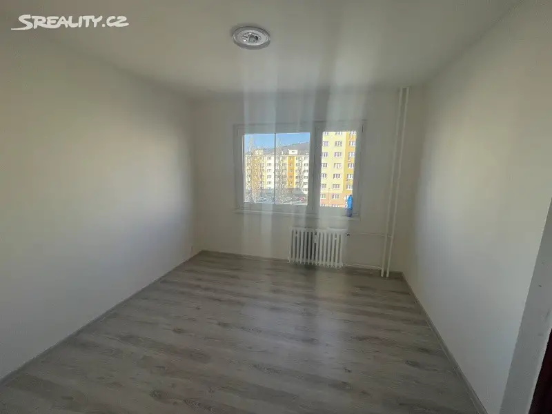 Prodej bytu 3+1 70 m², Hutnická, Most