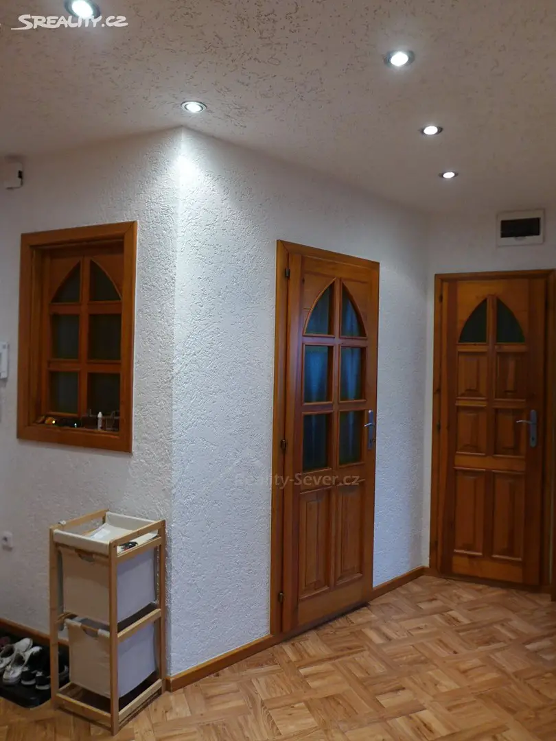 Prodej bytu 3+1 74 m², Rumburských hrdinů, Nový Bor - Arnultovice