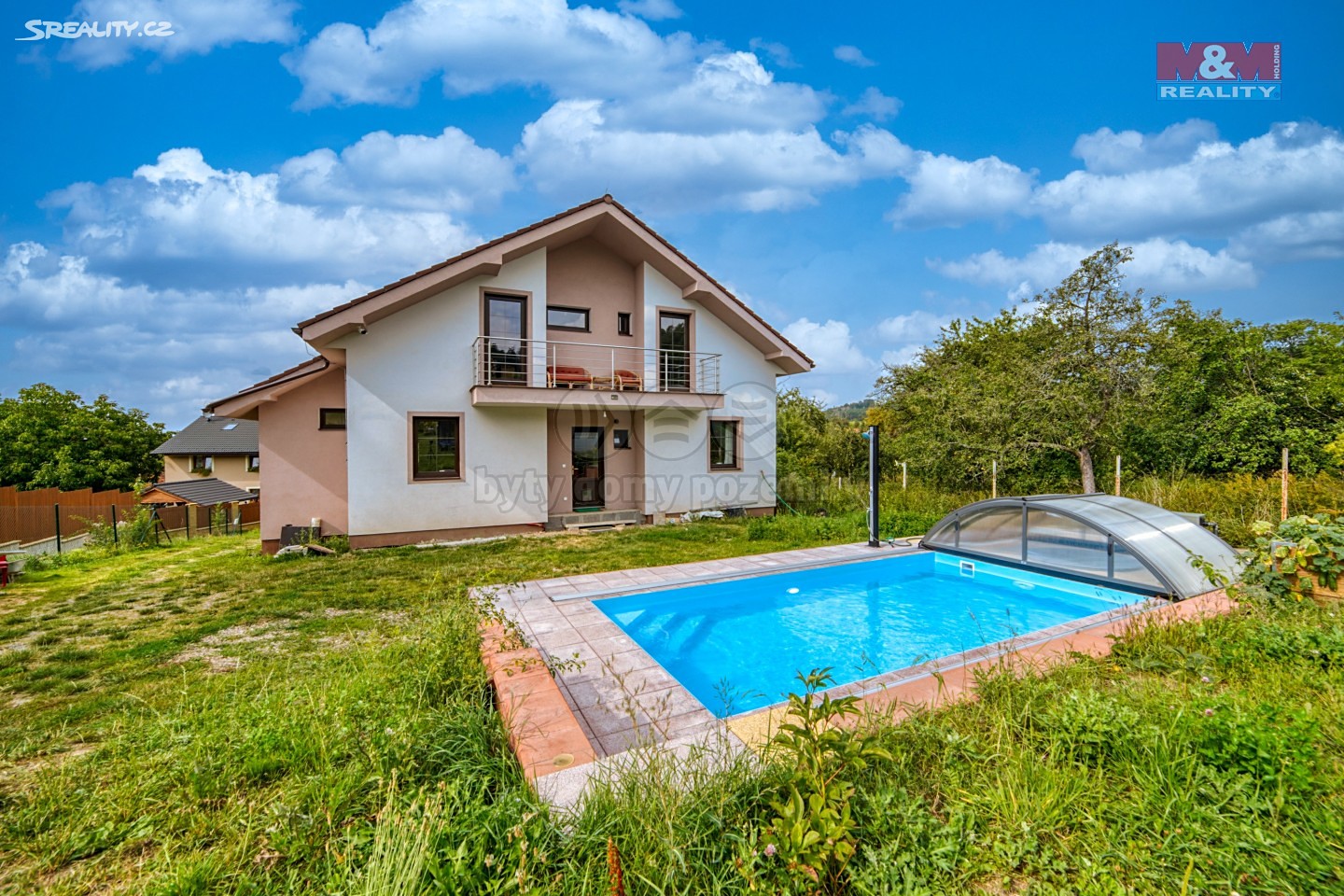 Prodej  rodinného domu 395 m², pozemek 1 304 m², Bystřice - Ouběnice, okres Benešov