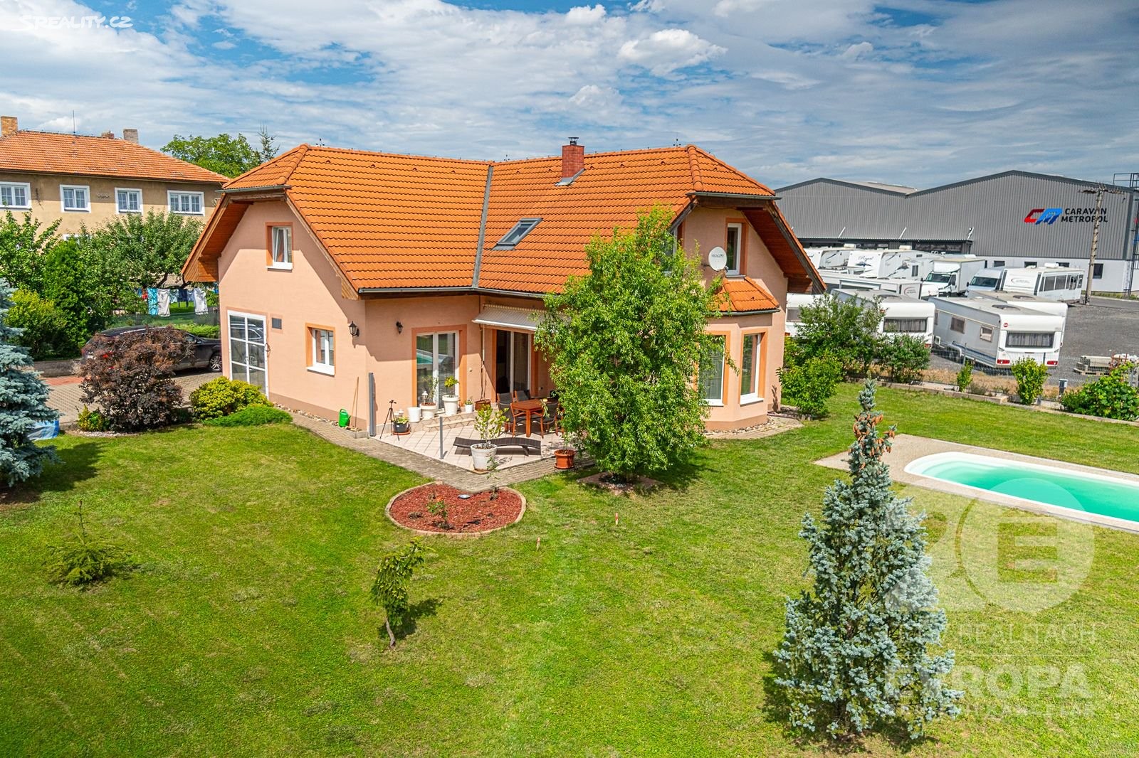 Prodej  rodinného domu 233 m², pozemek 1 116 m², Báštěcká, Klíčany