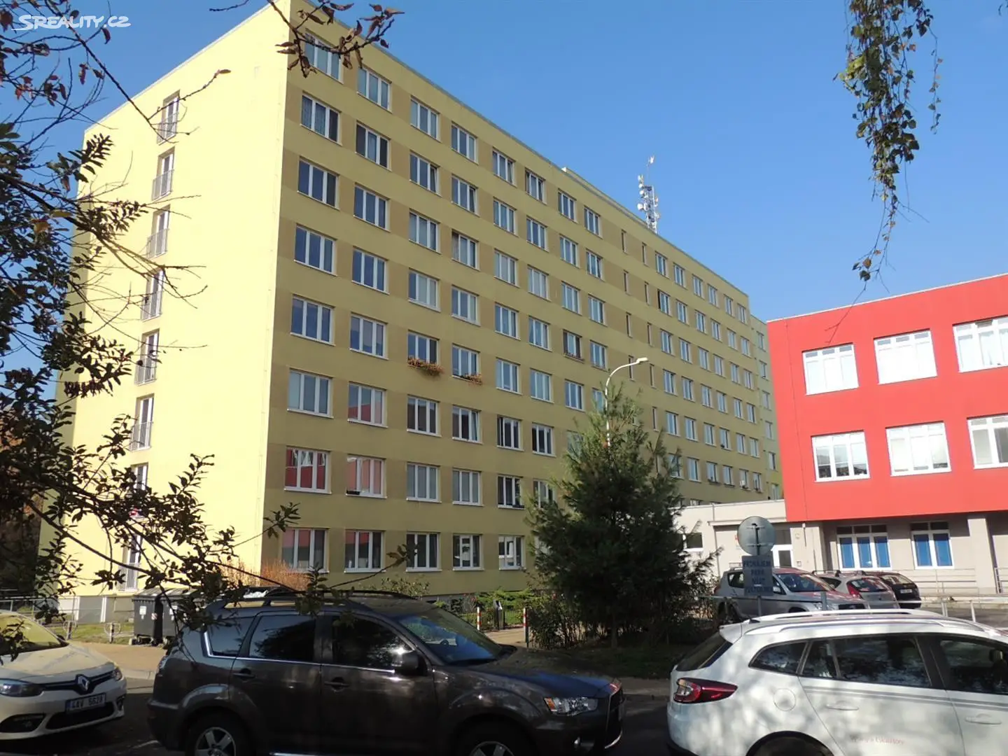 Pronájem bytu 1+1 40 m², Třinecká, Praha 9 - Letňany
