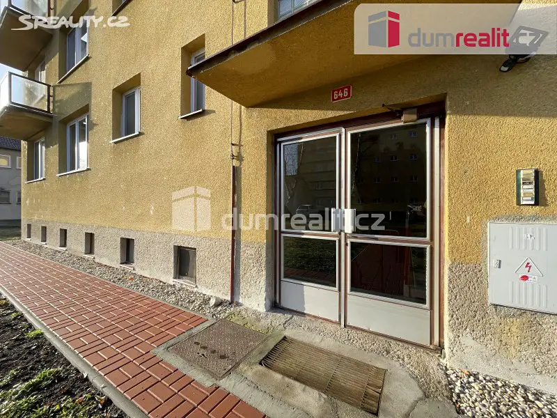 Pronájem bytu 3+1 76 m², Zvolenovská, Hluboká nad Vltavou