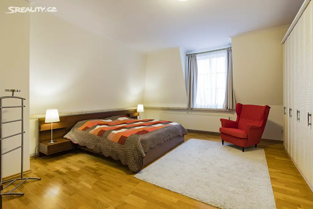 Pronájem bytu 5+1 198 m², Na Míčánce, Praha 6 - Dejvice