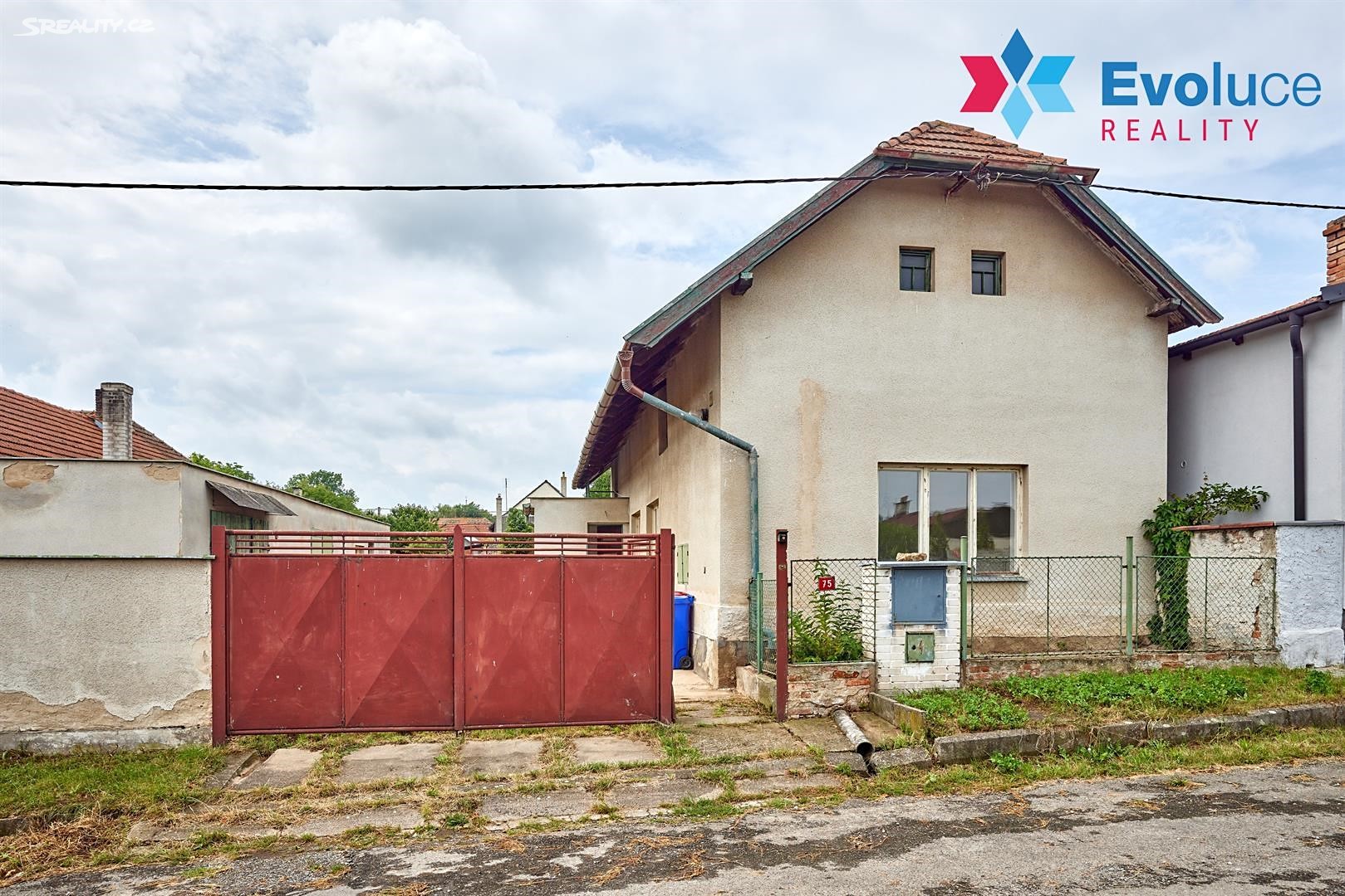 Prodej  rodinného domu 172 m², pozemek 779 m², Chrášťany - Chotouň, okres Kolín