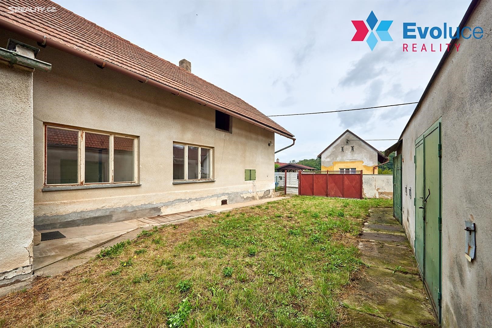 Prodej  rodinného domu 172 m², pozemek 779 m², Chrášťany - Chotouň, okres Kolín
