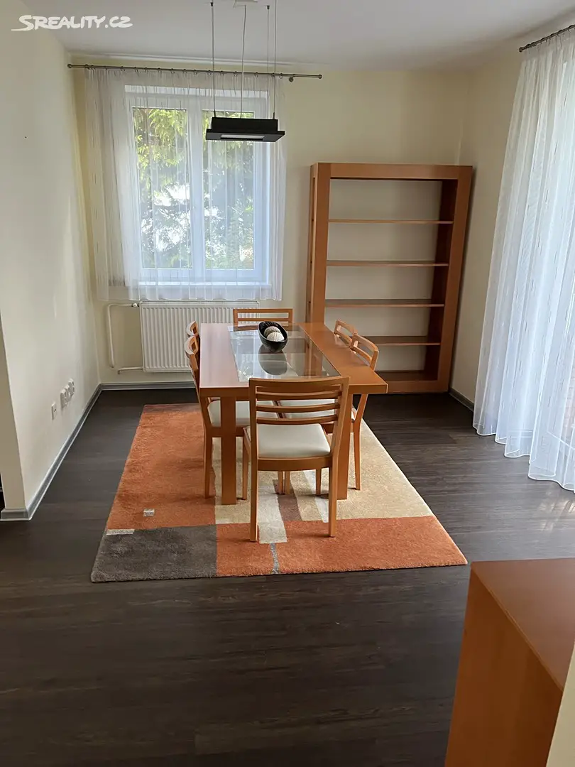 Prodej  rodinného domu 220 m², pozemek 238 m², Vrbová, Olomouc - Chomoutov