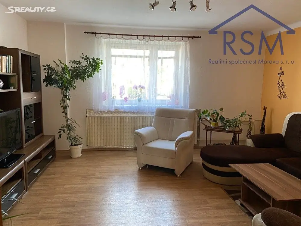 Prodej  rodinného domu 294 m², pozemek 800 m², Česká čtvrť, Olomouc - Nemilany