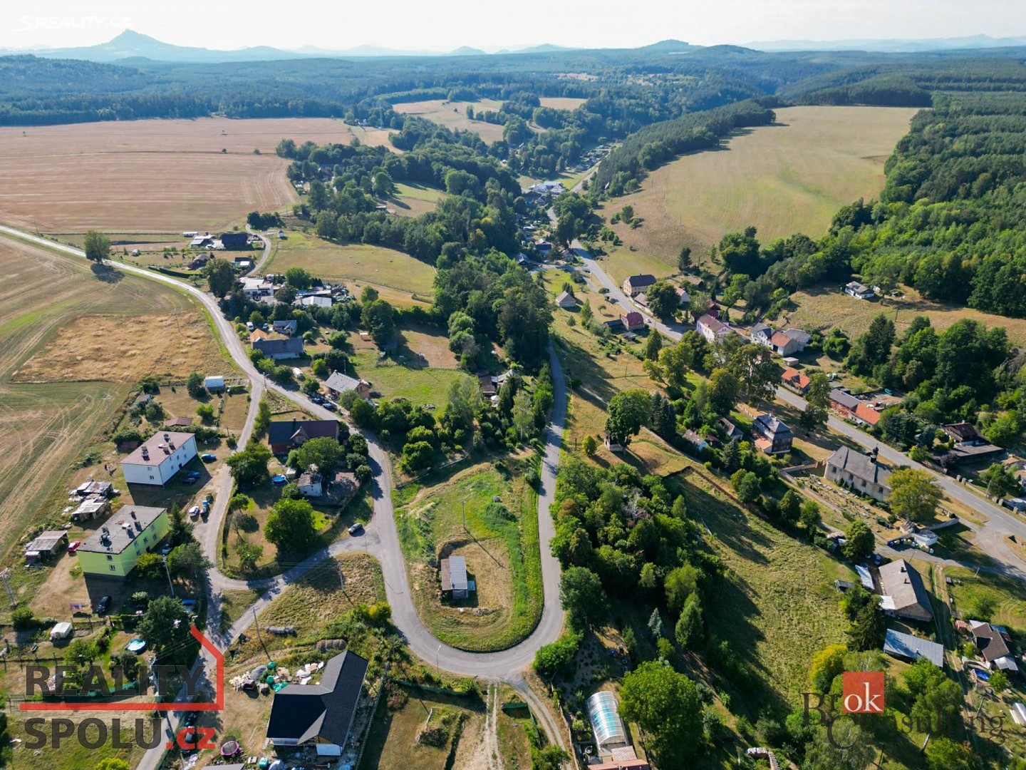 Prodej  stavebního pozemku 2 426 m², Dolní Krupá, okres Mladá Boleslav