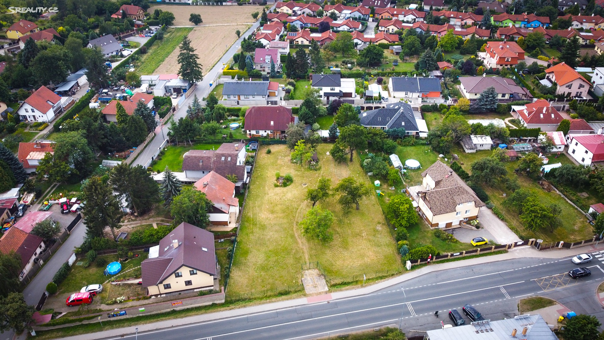 Prodej  stavebního pozemku 2 231 m², Dolnojirčanská, Jesenice - Horní Jirčany